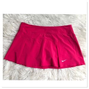Nike Women’s Pink Tennis Skort